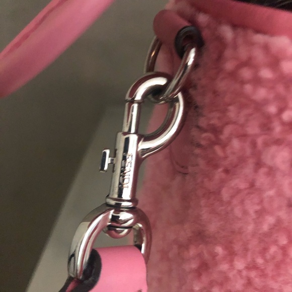 FENDI By The Way shearling - Picture 6 of 10